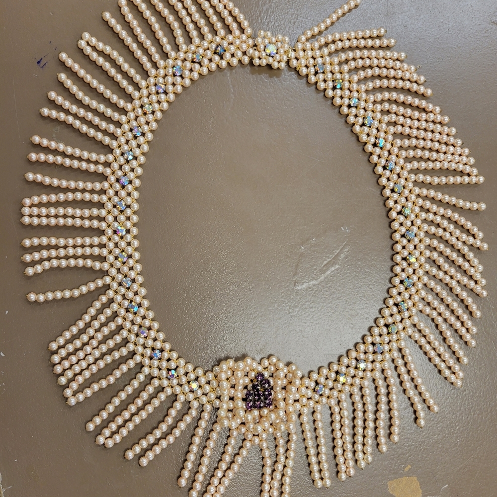 Pearl & rhinestones necklace
